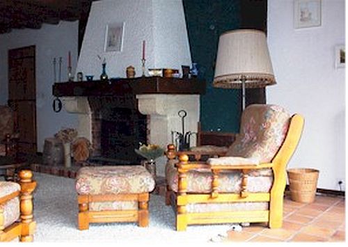 Accommodations, Travel and Shopping Resources